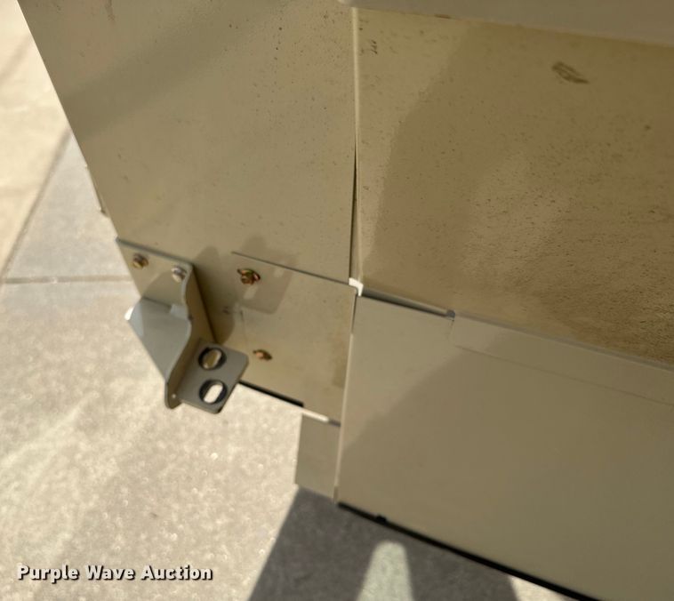 image for item EH5438 Grasshopper  cab