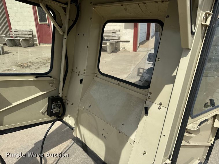 image for item EH5438 Grasshopper  cab