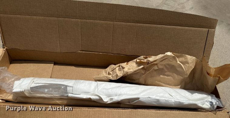 image for item EH5438 Grasshopper  cab