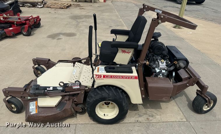 image for item EH5443 Grasshopper 729BT6 ZTR lawn mower