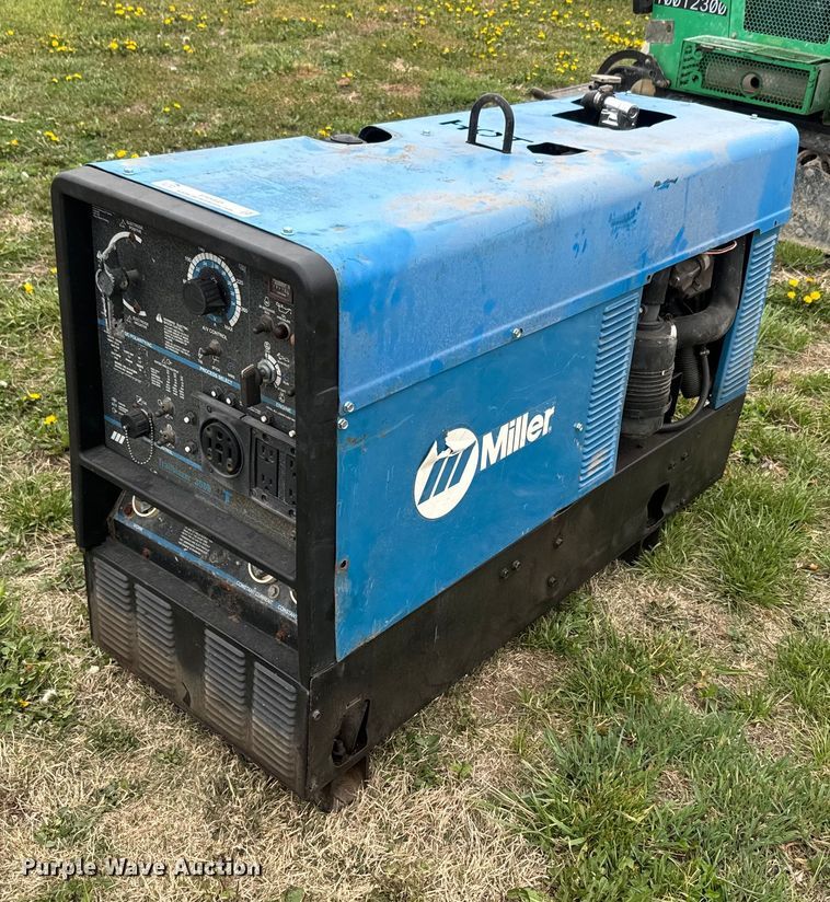 image for item EH5445 Miller Trailblazer 300D welder/generator