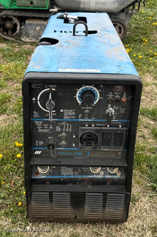 image for item EH5445 Miller Trailblazer 300D welder/generator
