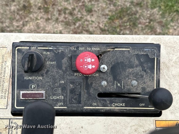 image for item EH5447 Grasshopper  614 ZTR lawn mower