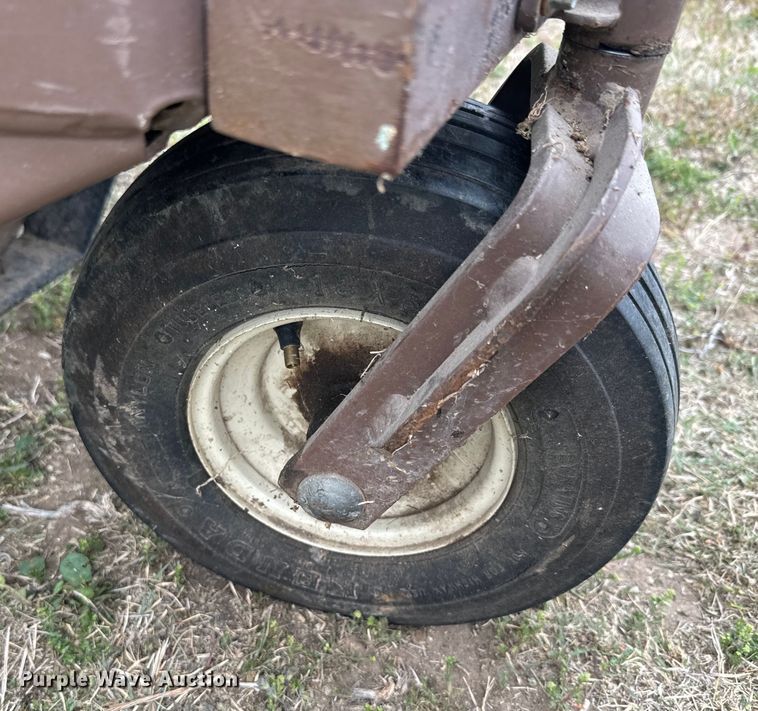 image for item EH5447 Grasshopper  614 ZTR lawn mower