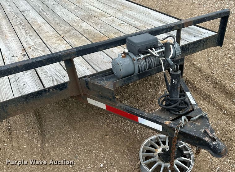 image for item EH6666 2003 UMFG equipment trailer