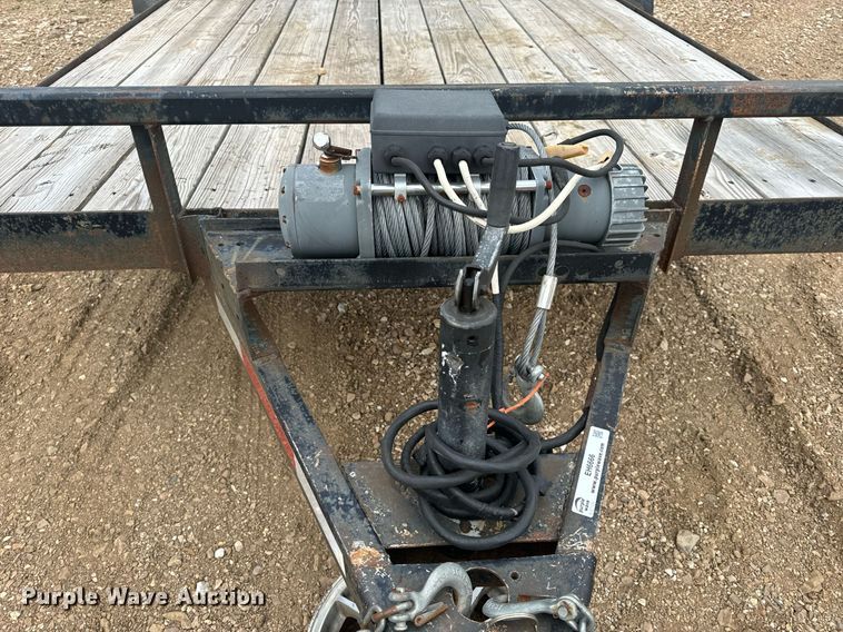 image for item EH6666 2003 UMFG equipment trailer