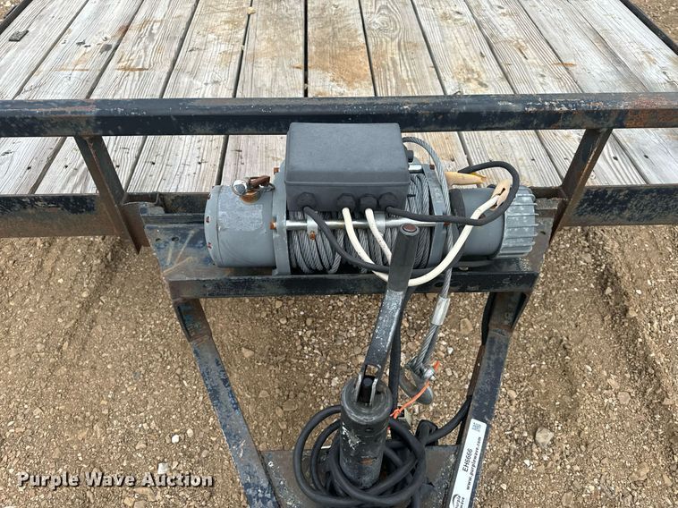 image for item EH6666 2003 UMFG equipment trailer