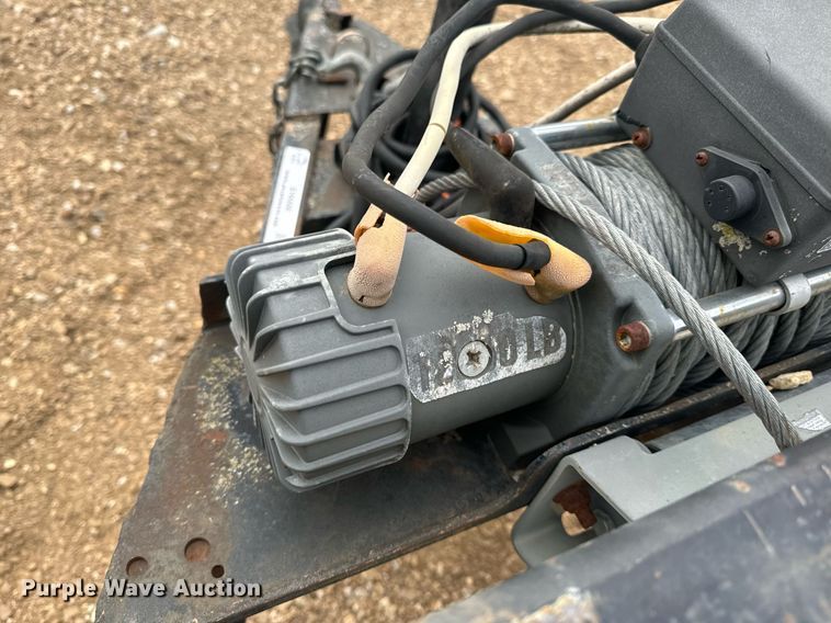 image for item EH6666 2003 UMFG equipment trailer