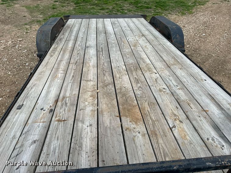 image for item EH6666 2003 UMFG equipment trailer