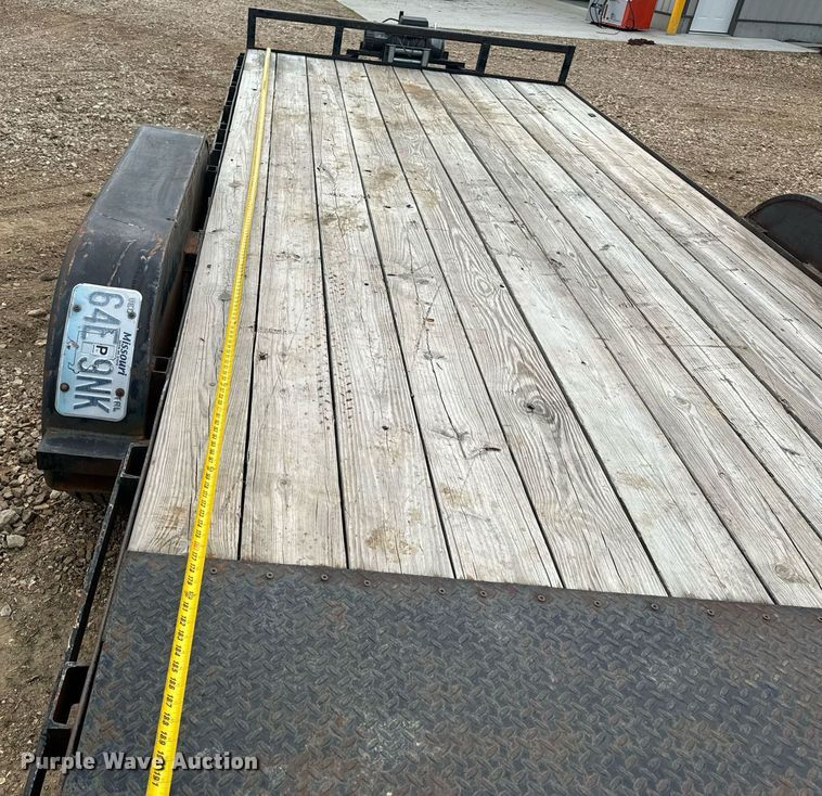 image for item EH6666 2003 UMFG equipment trailer