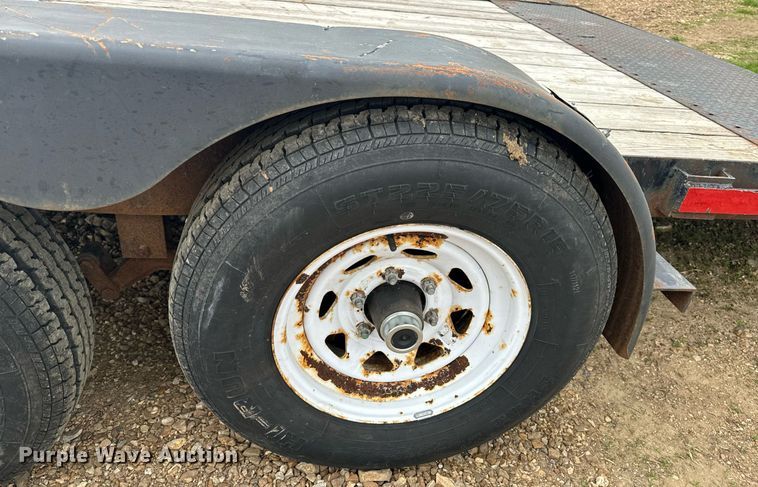 image for item EH6666 2003 UMFG equipment trailer