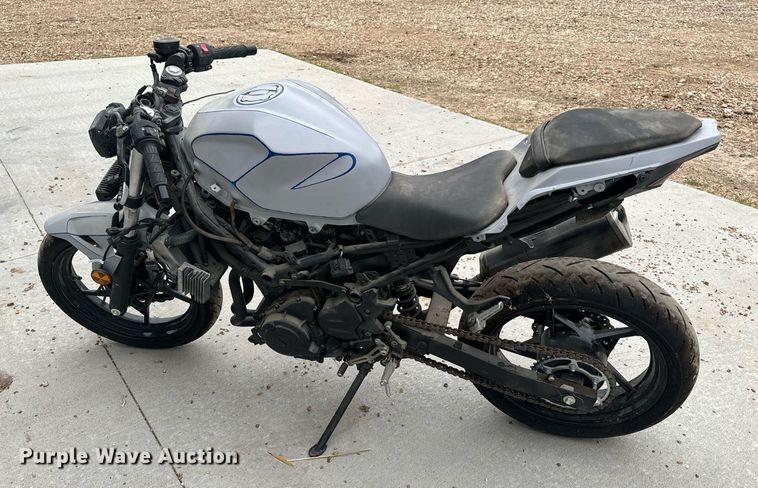 image for item EH6667 2023 Kawasaki EX400 motorcycle