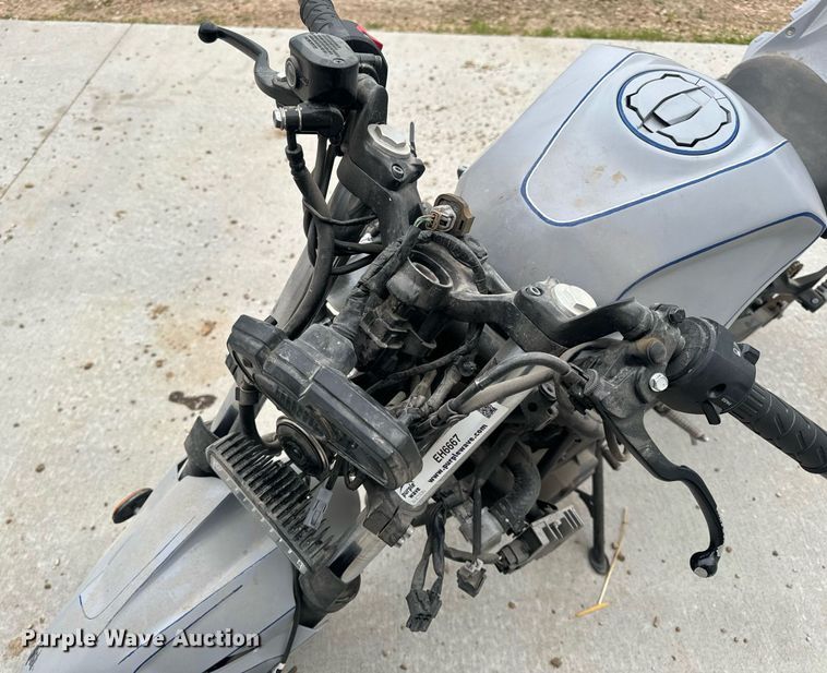 image for item EH6667 2023 Kawasaki EX400 motorcycle