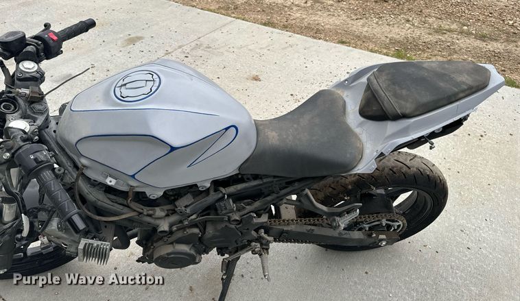 image for item EH6667 2023 Kawasaki EX400 motorcycle