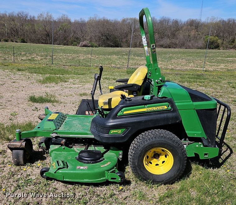 image for item EI3675 John Deere Z997R ZTR lawn mower