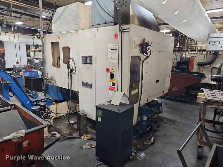 image for item EI3693 1999 Daewoo DMV-400 vertical milling machine