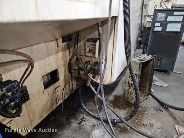 image for item EI3693 1999 Daewoo DMV-400 vertical milling machine