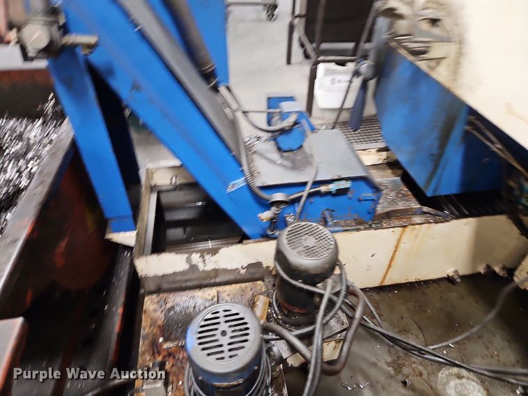 image for item EI3693 1999 Daewoo DMV-400 vertical milling machine