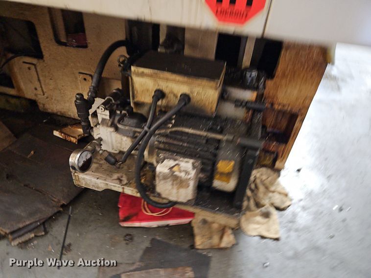 image for item EI3693 1999 Daewoo DMV-400 vertical milling machine