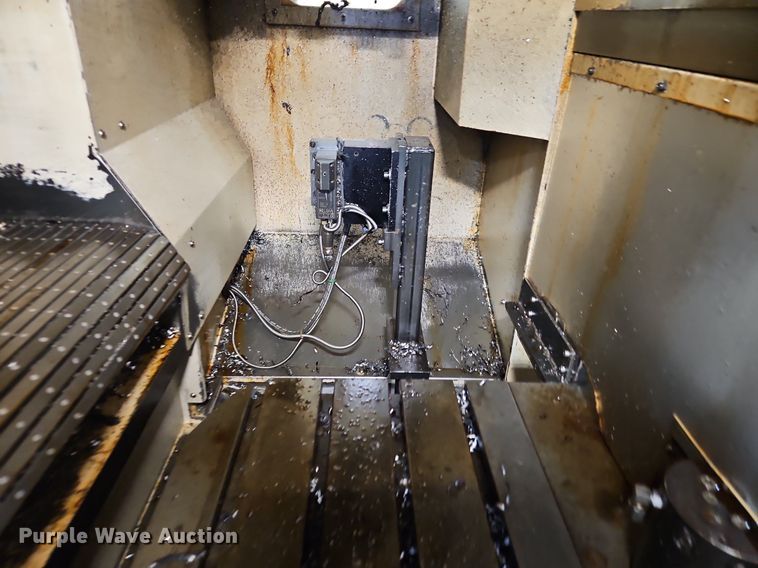 image for item EI3693 1999 Daewoo DMV-400 vertical milling machine