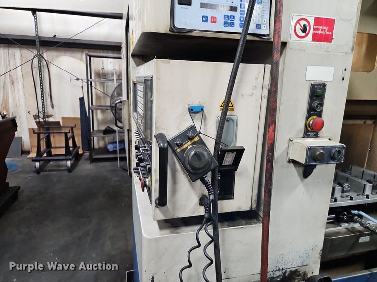 image for item EI3693 1999 Daewoo DMV-400 vertical milling machine