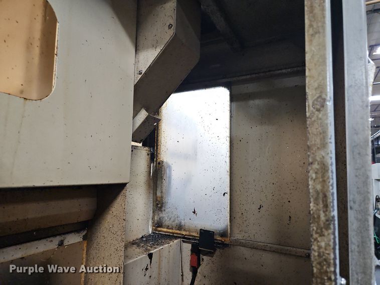 image for item EI3693 1999 Daewoo DMV-400 vertical milling machine