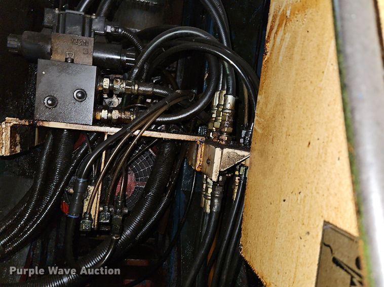 image for item EI3694 2004 Kiwa KNH-400 horizontal milling machine