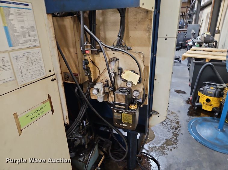 image for item EI3694 2004 Kiwa KNH-400 horizontal milling machine