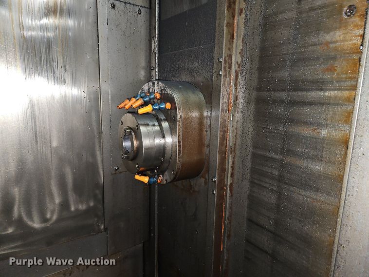 image for item EI3694 2004 Kiwa KNH-400 horizontal milling machine