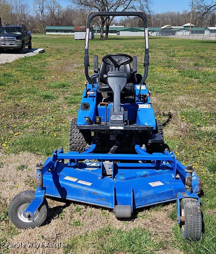 image for item EI3704 New Holland MC28 ZTR lawn mower