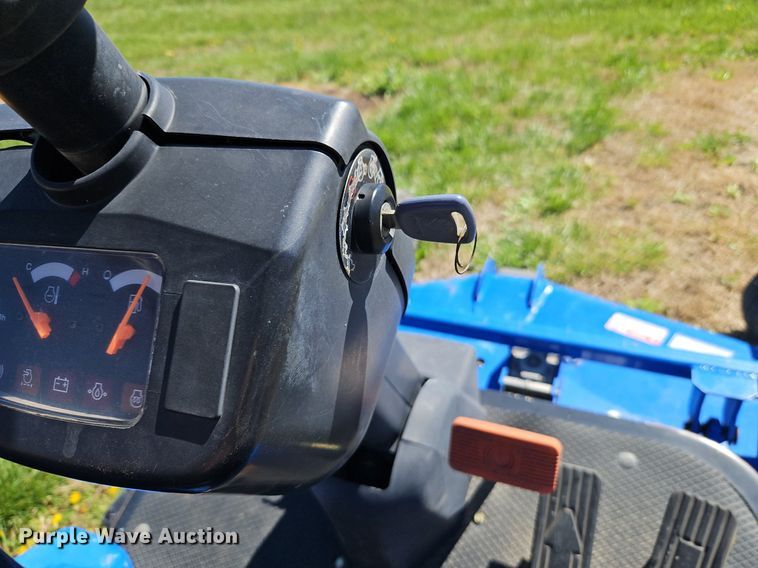 image for item EI3704 New Holland MC28 ZTR lawn mower