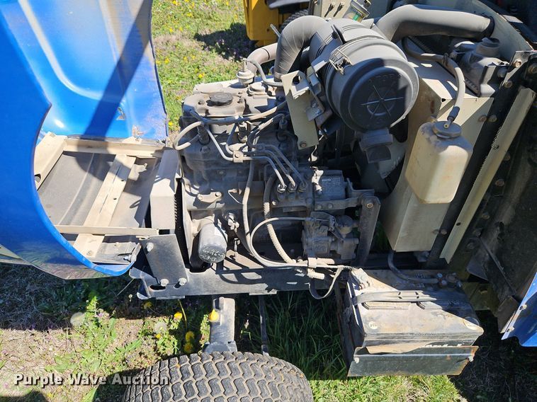 image for item EI3704 New Holland MC28 ZTR lawn mower