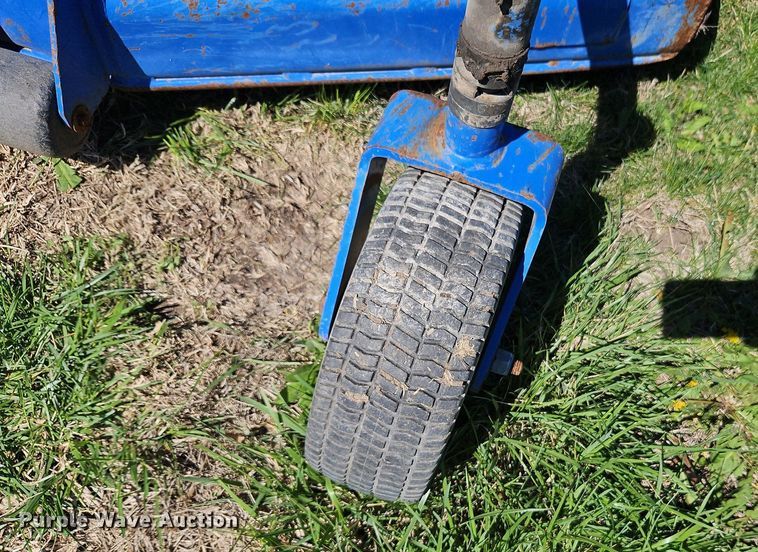 image for item EI3704 New Holland MC28 ZTR lawn mower