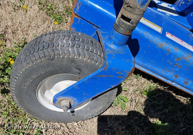 image for item EI3704 New Holland MC28 ZTR lawn mower