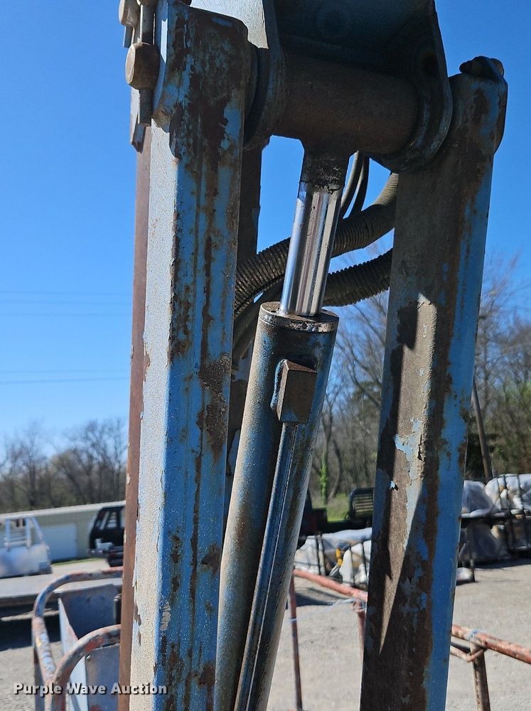 image for item EI3707 1993 Genie  Z-60/34 boom lift