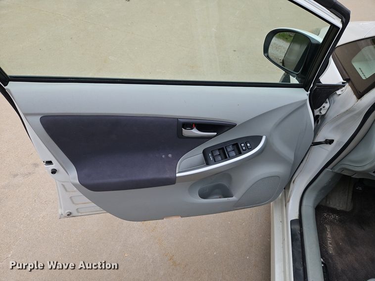 image for item EI3717 2010 Toyota  Prius 