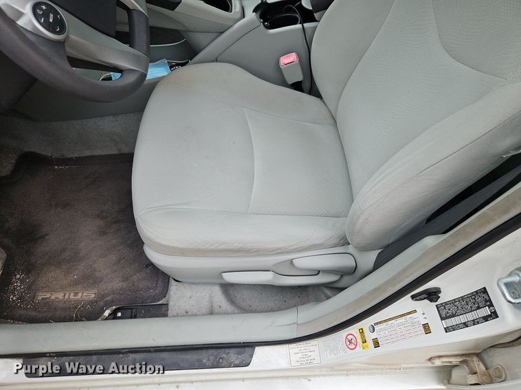 image for item EI3717 2010 Toyota  Prius 