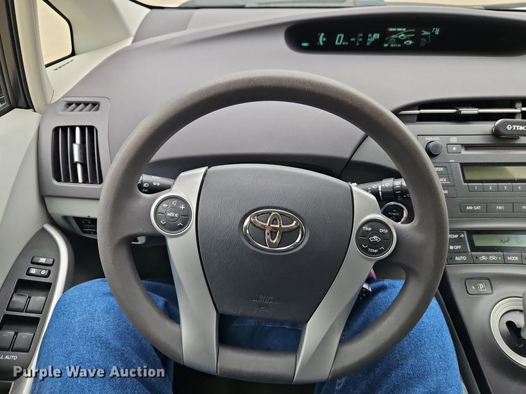 image for item EI3717 2010 Toyota  Prius 