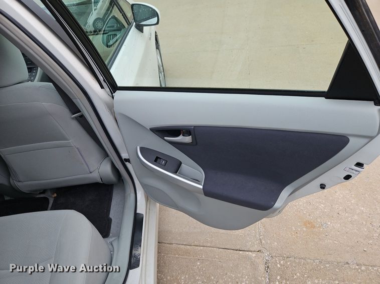 image for item EI3717 2010 Toyota  Prius 