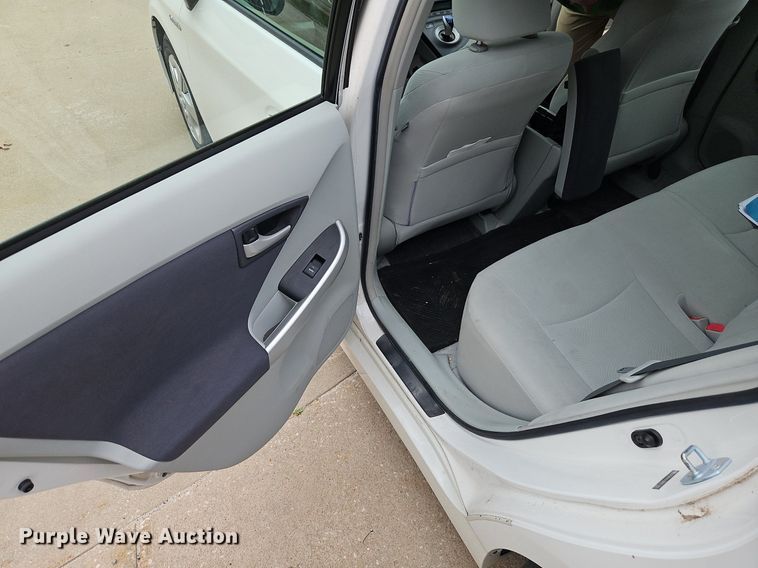 image for item EI3717 2010 Toyota  Prius 