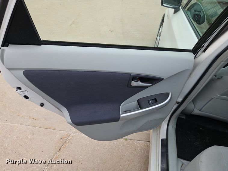 image for item EI3717 2010 Toyota  Prius 