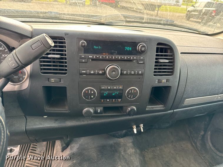 image for item EJ0386 2012 GMC Sierra 1500 Crew Cab pickup truck