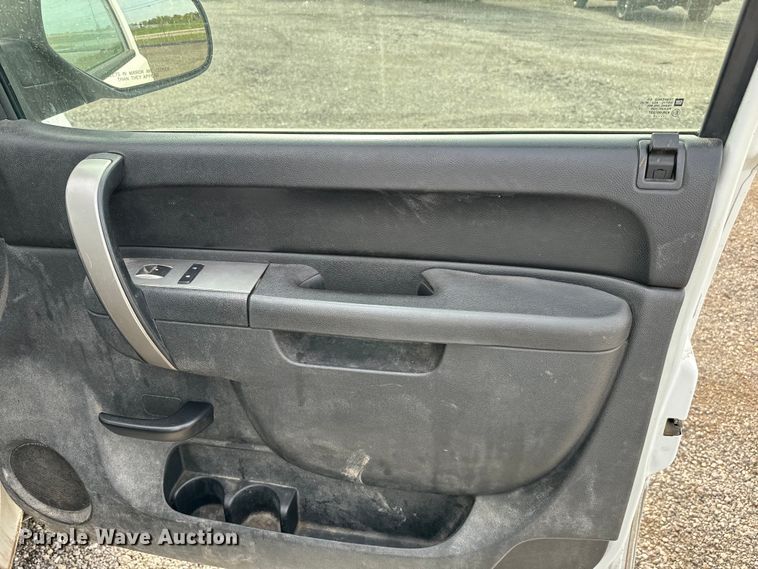 image for item EJ0386 2012 GMC Sierra 1500 Crew Cab pickup truck