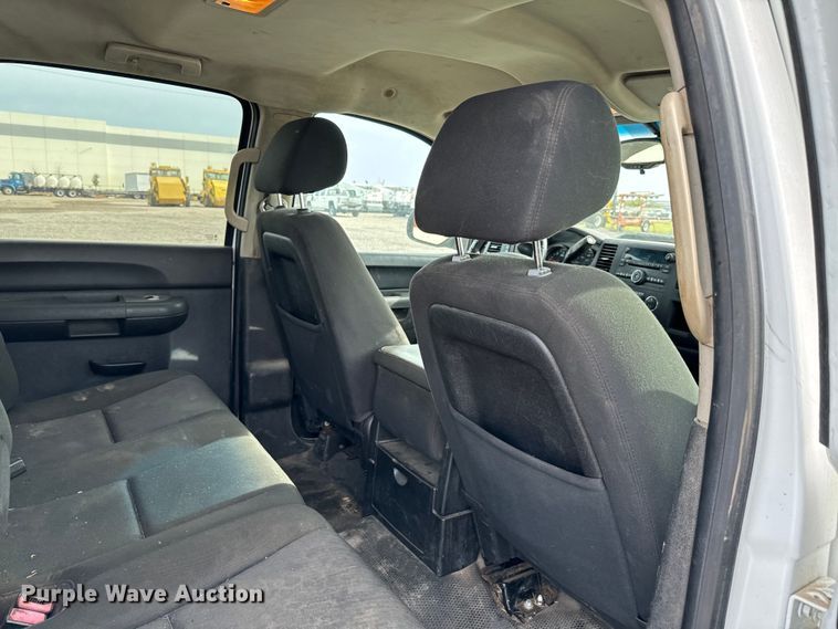 image for item EJ0386 2012 GMC Sierra 1500 Crew Cab pickup truck