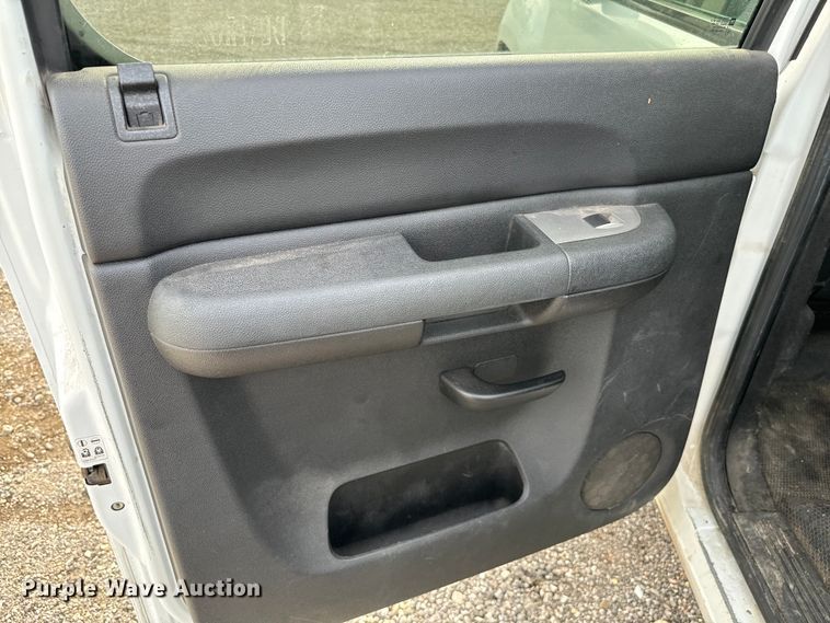 image for item EJ0386 2012 GMC Sierra 1500 Crew Cab pickup truck