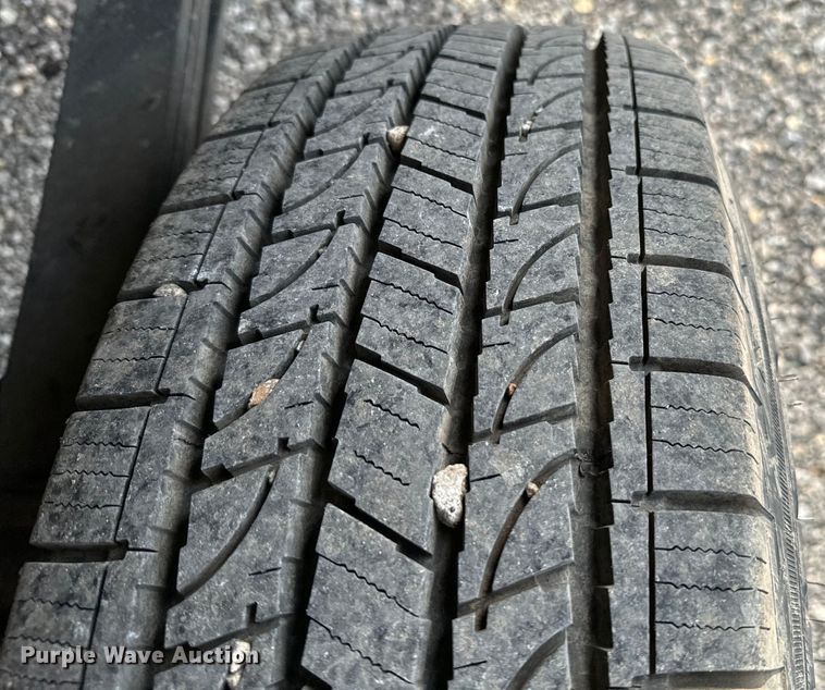 image for item EJ0386 2012 GMC Sierra 1500 Crew Cab pickup truck