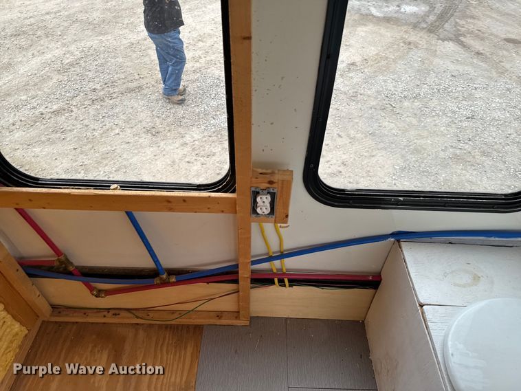 image for item EJ0393 2002 International  3400 shuttle bus