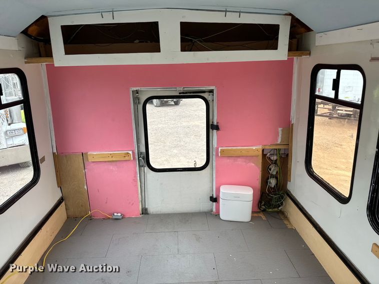 image for item EJ0393 2002 International  3400 shuttle bus