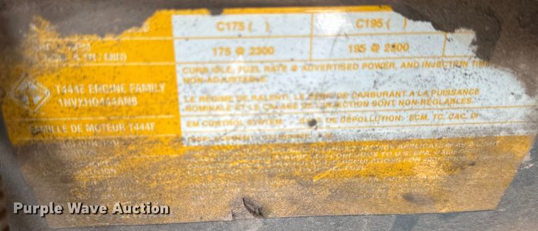 image for item EJ0393 2002 International  3400 shuttle bus