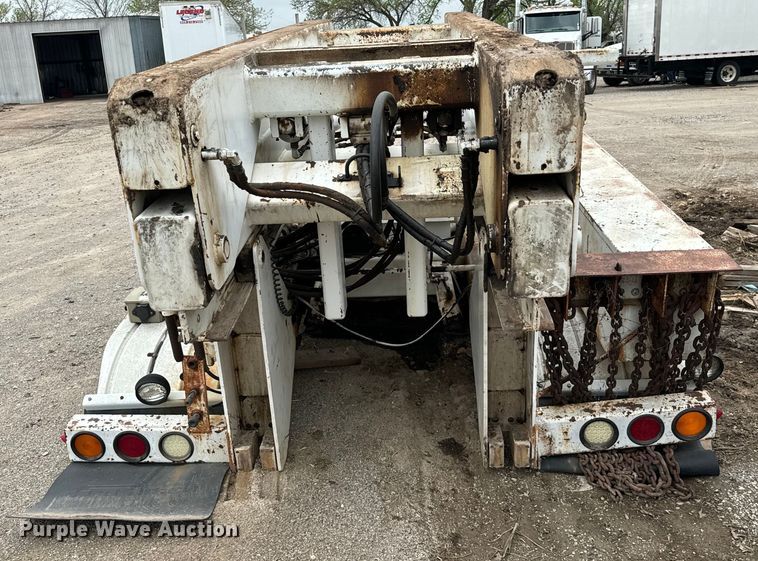 image for item EJ0396 Tru Hitch Inc tow truck bed